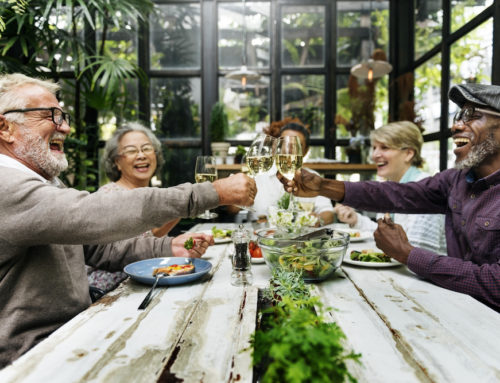 5 Great Ideas to Help Seniors Make New Friends in Retirement