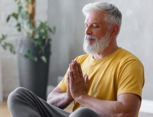 What is Mindful Meditation and How Can It Benefit Seniors?